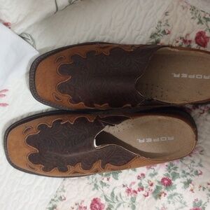 Roper two toned brown size 8